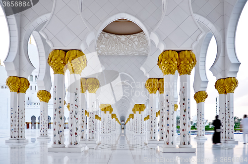 Image of the Sheikh Zayed Grand Mosque