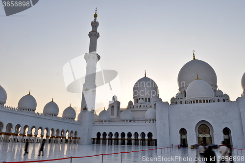 Image of the Sheikh Zayed Grand Mosque