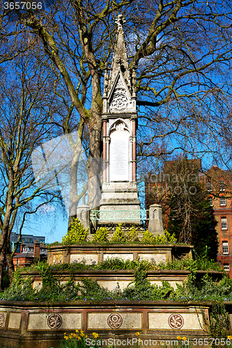 Image of in cemetery    construction and    history