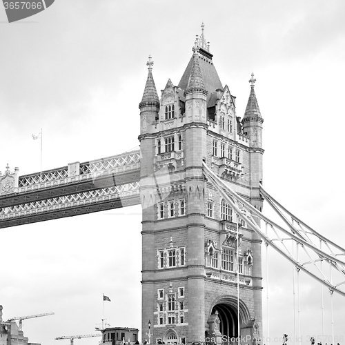 Image of london tower in england old bridge and the cloudy sky