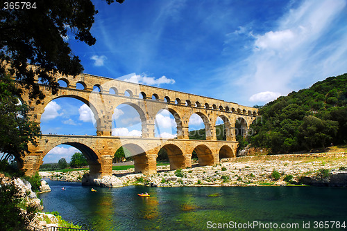 Image of Pont du Gard in southern France