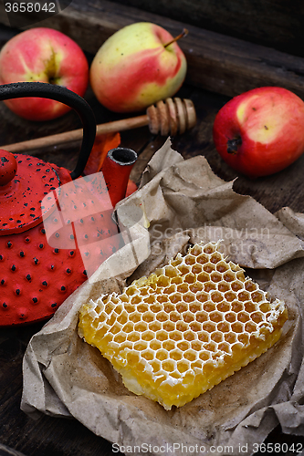 Image of Still life with honeycombs