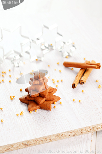 Image of gingerbread tree