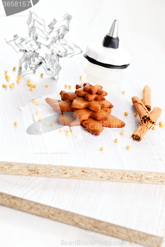 Image of gingerbread tree