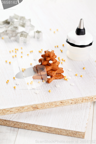 Image of gingerbread tree