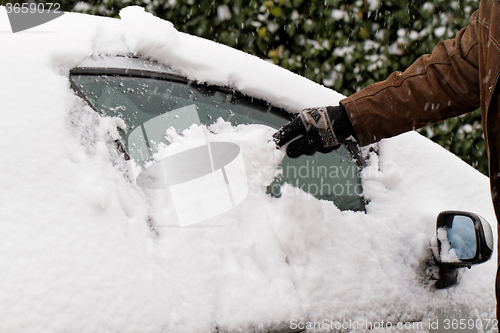 Image of Snowy car