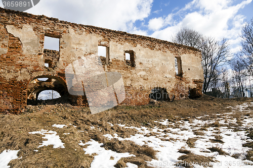 Image of the ruins of   fortress  