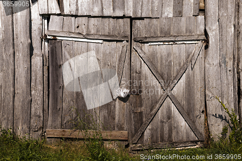 Image of old wooden gate  