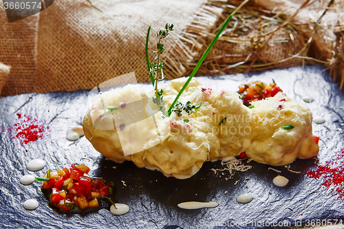 Image of cauliflower bites, vegetarian food.