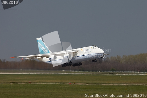 Image of An-124 Taking Off