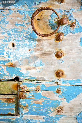 Image of rusty metal nail  