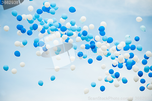 Image of Blue and white balloons