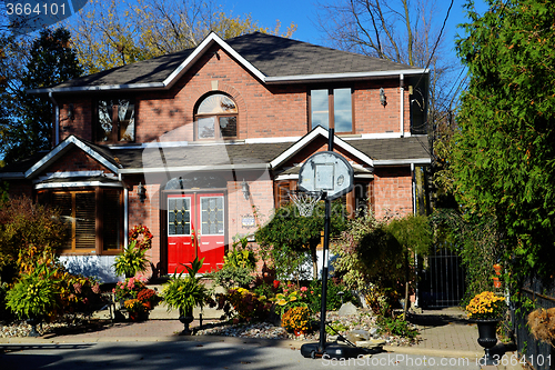 Image of Beautiful big house in country.