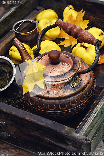 Image of Tea with fresh quince