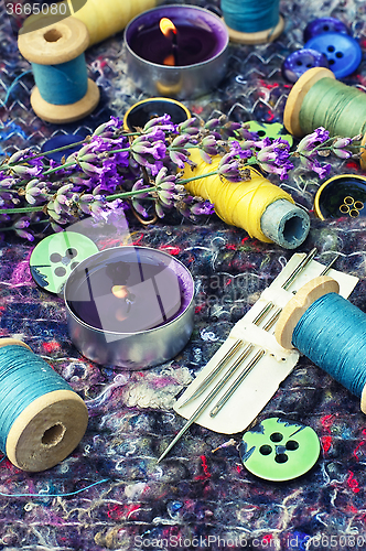 Image of Set of seamstresses and a bouquet of lavender