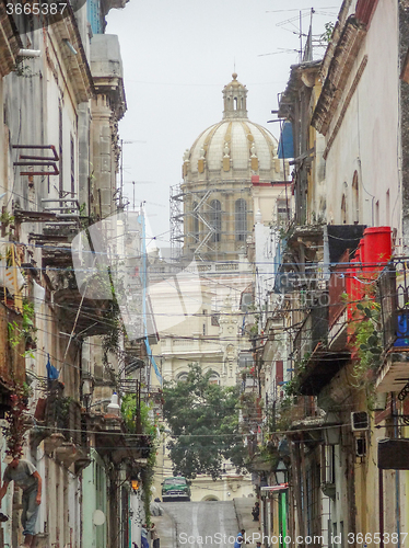 Image of street scenery in Havana