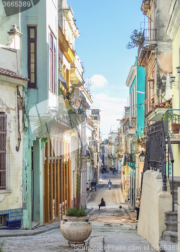 Image of street scenery in Havana