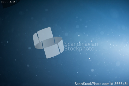 Image of falling snow