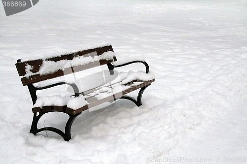Image of bench in winter