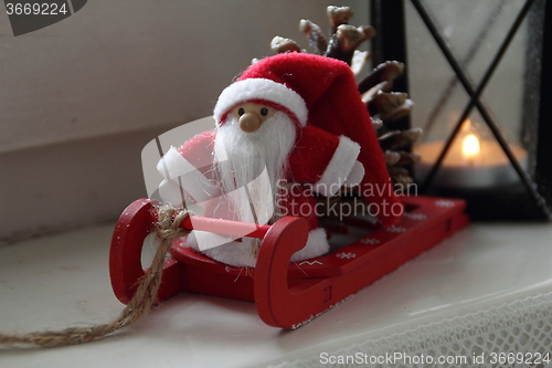 Image of Santa Claus in the window