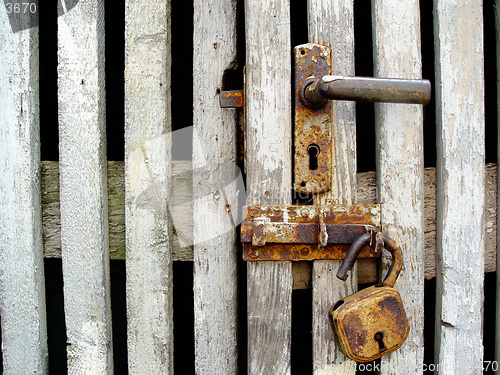 Image of rusty lock