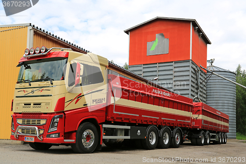 Image of Volvo FH16 750 For Grain Transport