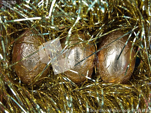 Image of gold eggs