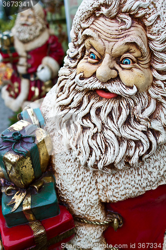 Image of Santa Claus statue