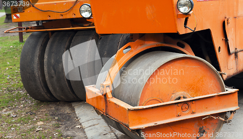 Image of   roller for road  