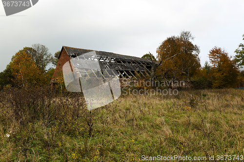 Image of the ruins of an old building  