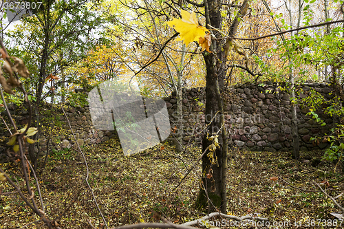 Image of the ruins of an old building  