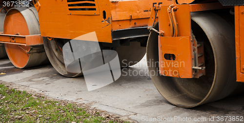 Image of   roller for road  