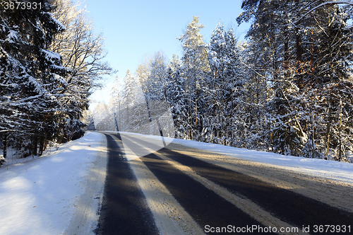 Image of   road  with snow
