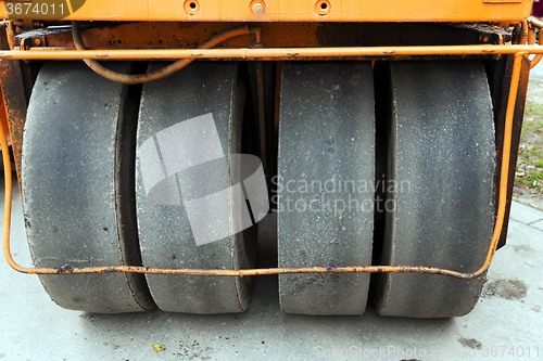 Image of   roller for road  