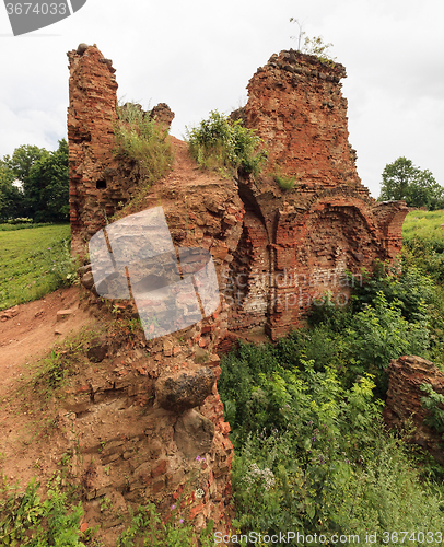 Image of ruins of brick  