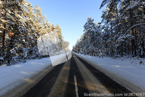 Image of   road  with snow