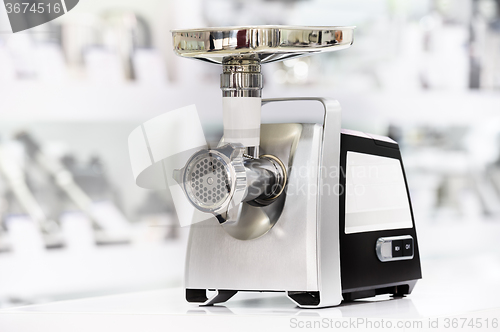 Image of mincer or grinder in retail store