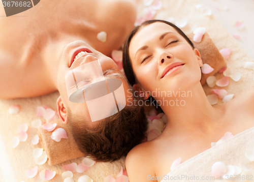 Image of couple in spa