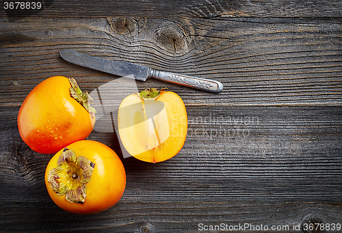 Image of fresh ripe persimmons