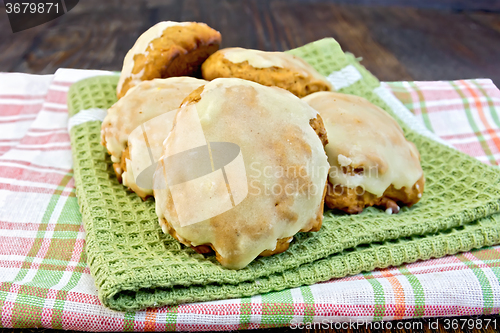 Image of Cookies pumpkin whole on kitchen towel