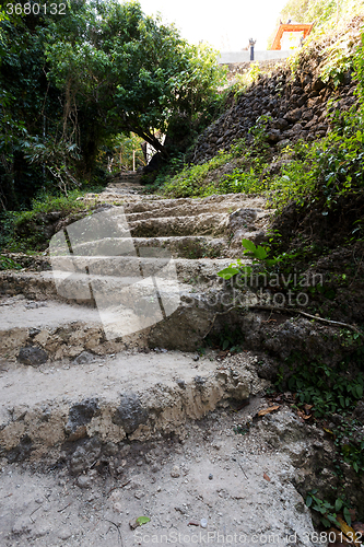 Image of Stone staircase leading on Tembeling pool