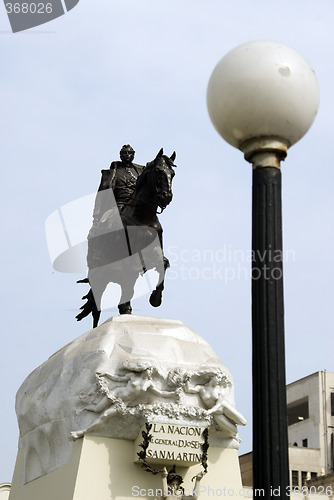 Image of statue jose san martin lima peru