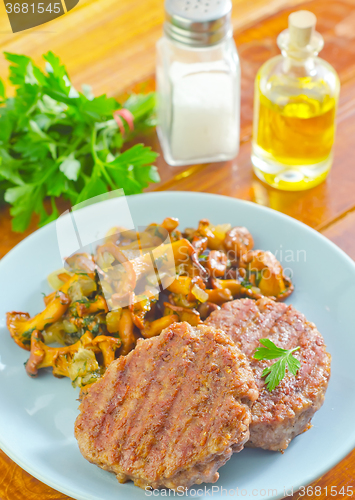 Image of burgers with fried mushrooms