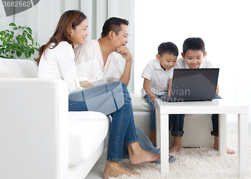 Image of Asian family