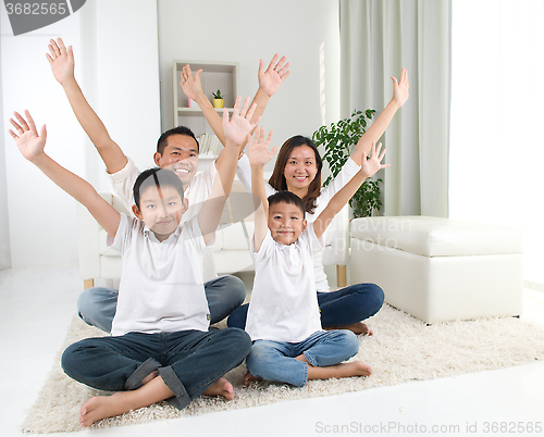 Image of asian family