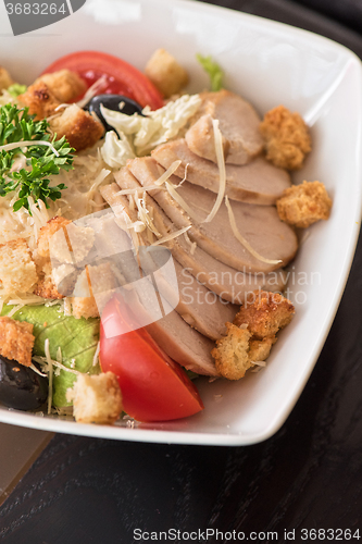 Image of salad from ham crust cabbage