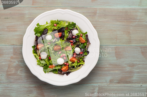 Image of Green salad on plate