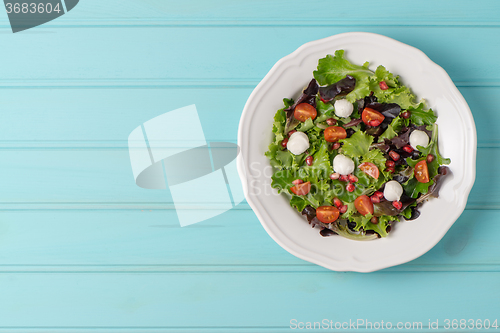 Image of Green salad on plate