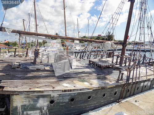 Image of old sailing ship