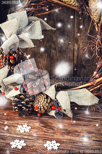 Image of Snowy wreath decoration